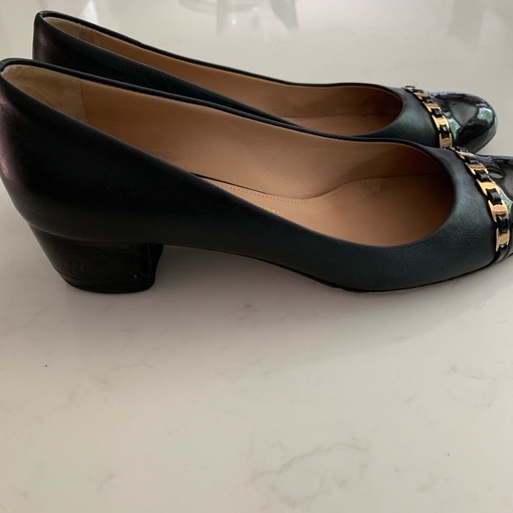 ❤️SOLD❤️ Salvatore Ferragamo black shoes - Picture 2 of 8